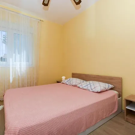 Xenia Apartament *